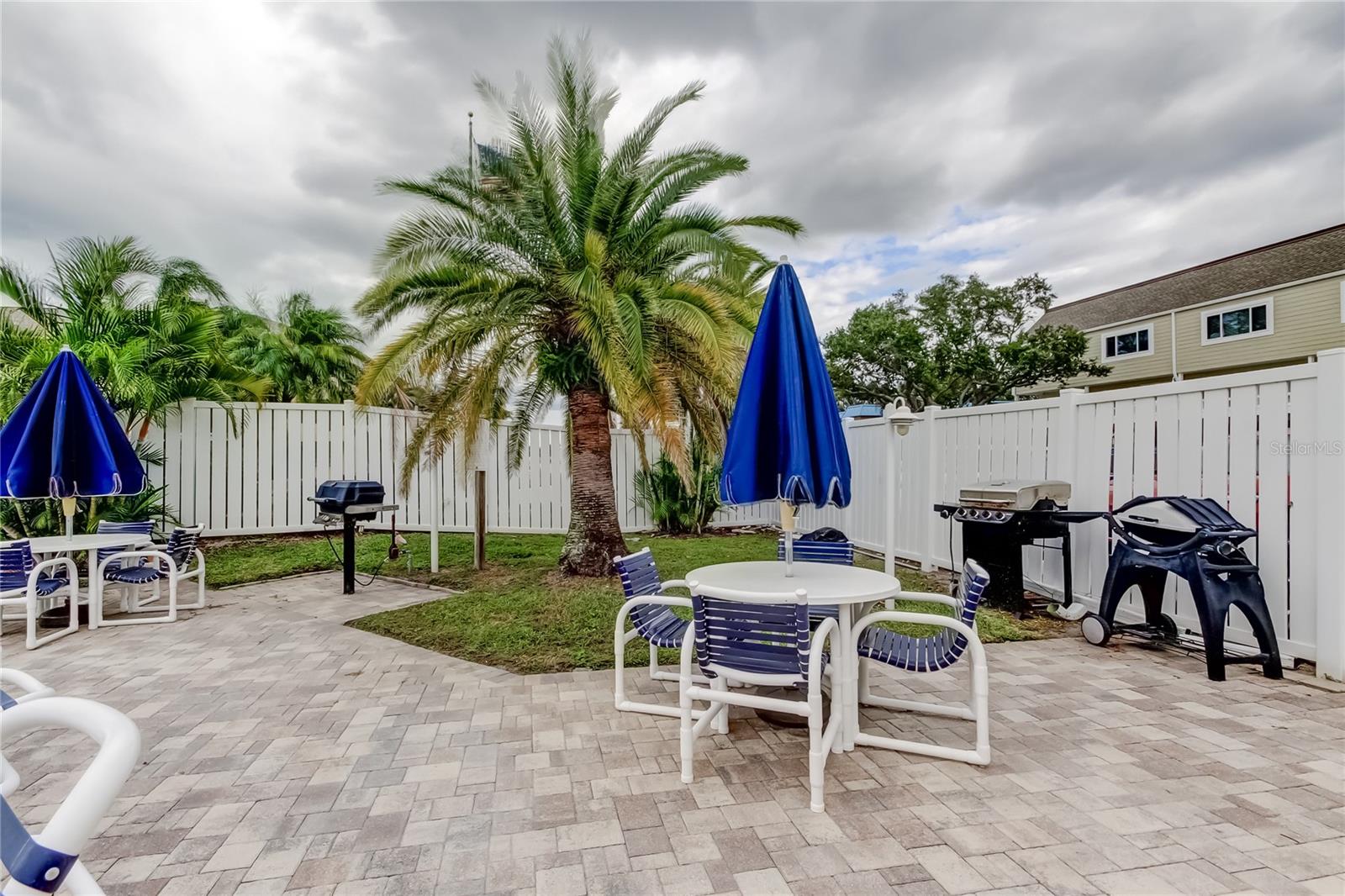 SOUTH PAULA POINT CONDO - Residential
