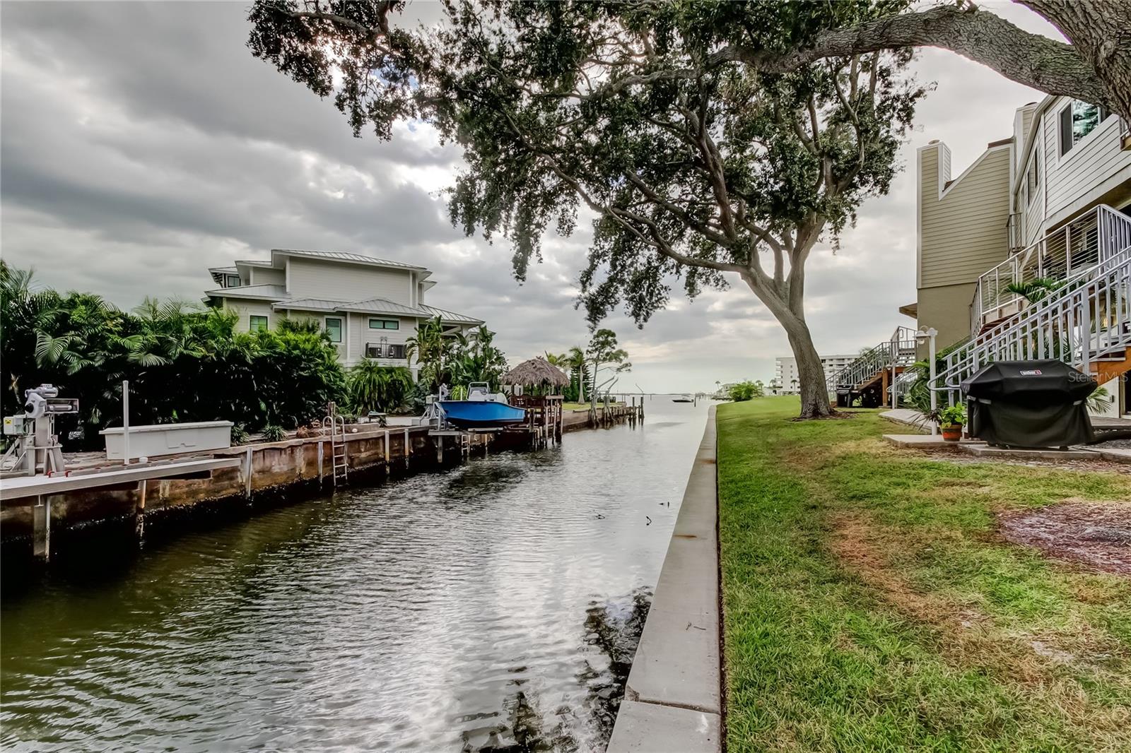 SOUTH PAULA POINT CONDO - Residential