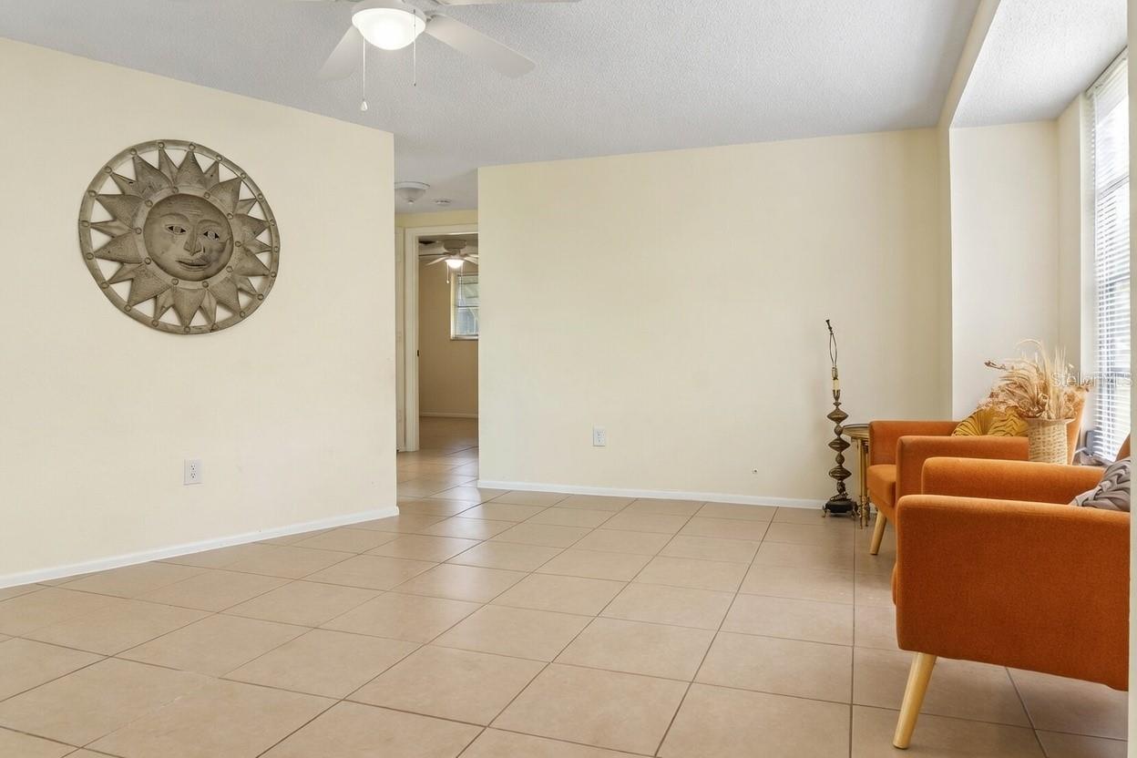 SOUTH VENICE - Residential