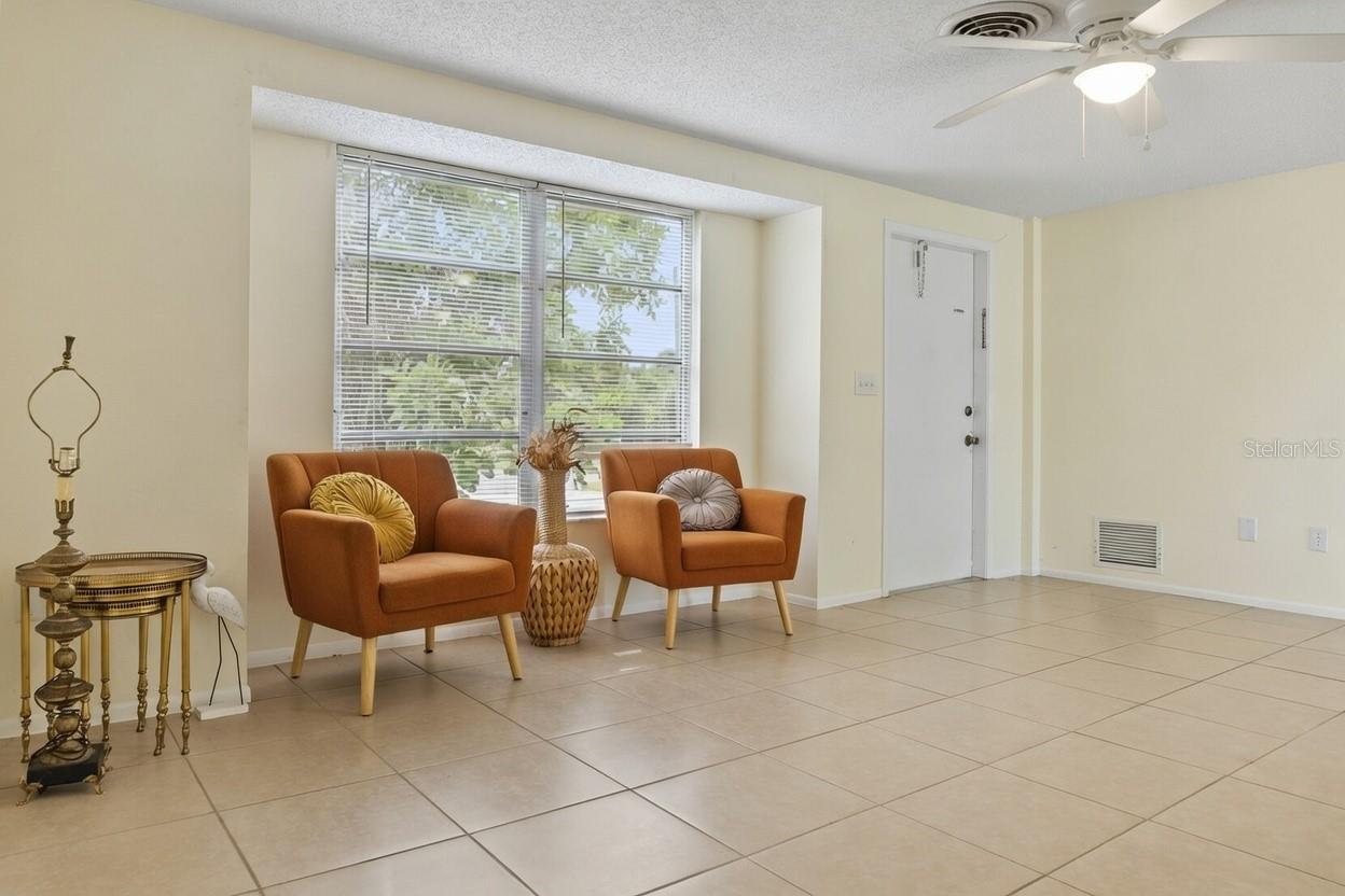 SOUTH VENICE - Residential