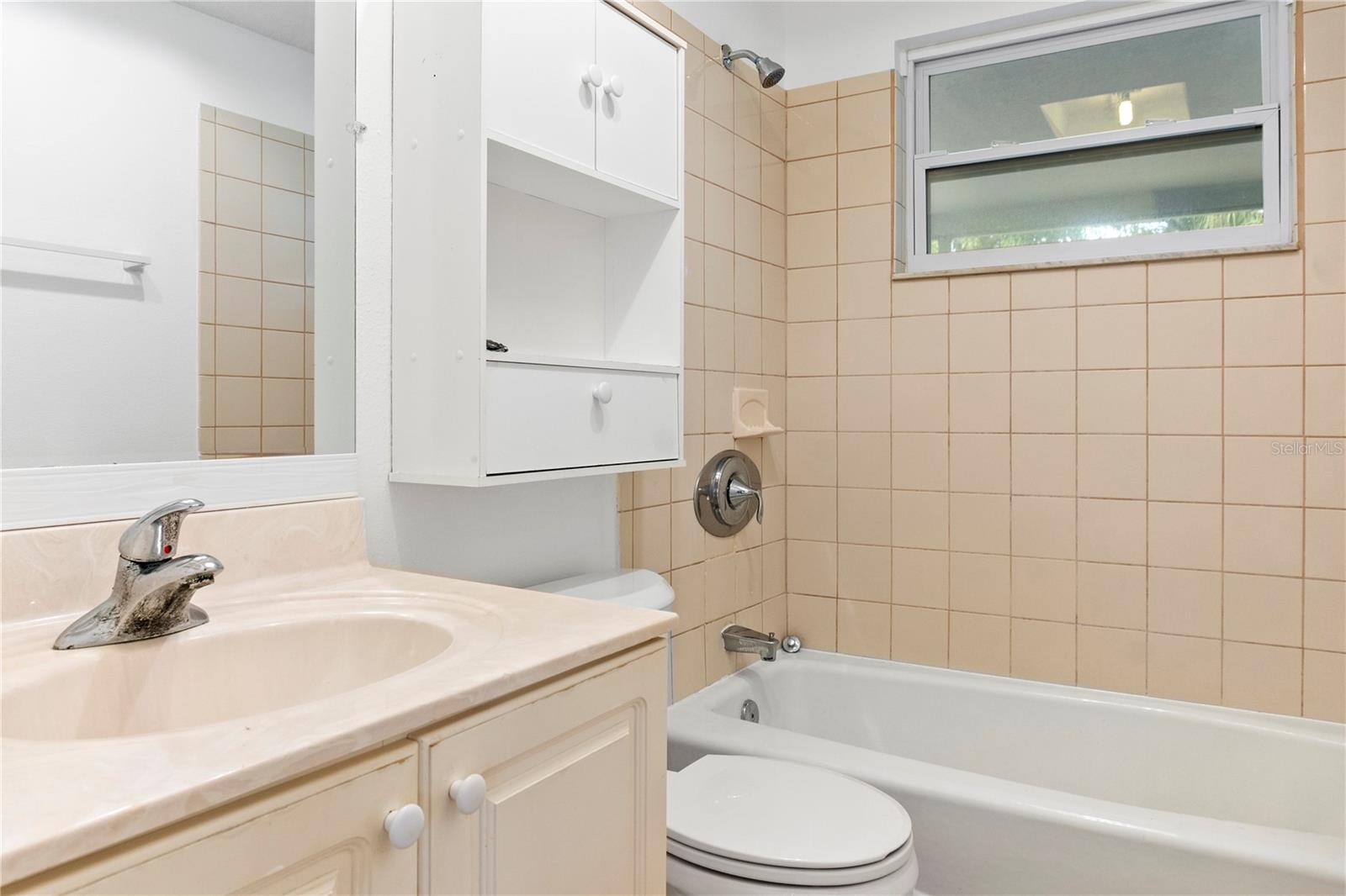 SOUTH VENICE - Residential