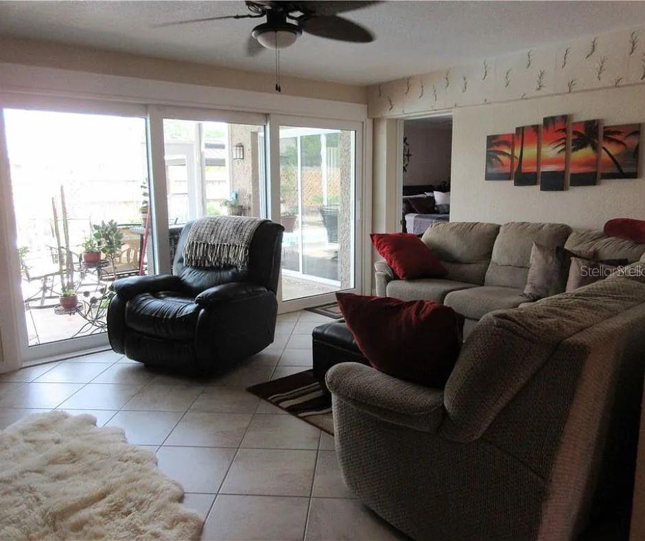 TROPIC HILLS - Residential Lease