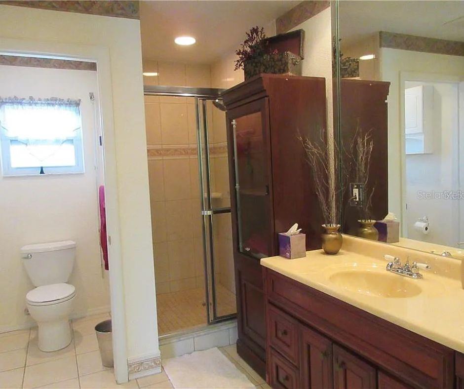 TROPIC HILLS - Residential Lease