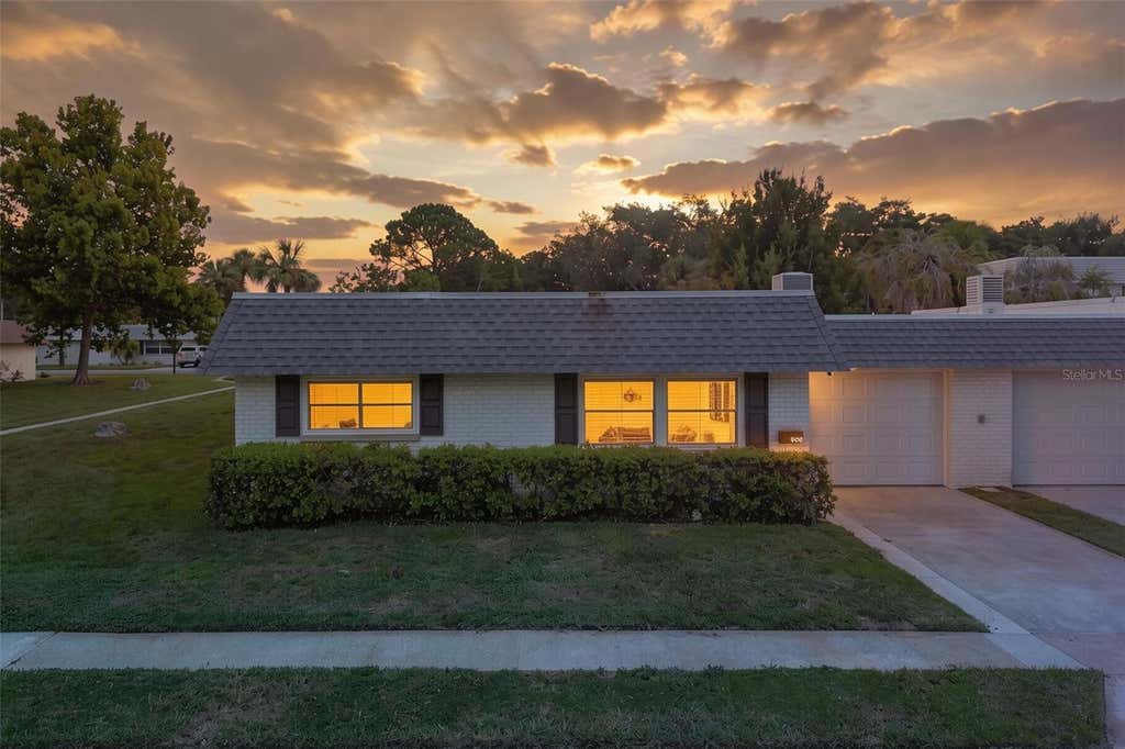 Photo of 908 Cara Drive #908, Largo, FL 33771 (MLS # TB8537297)