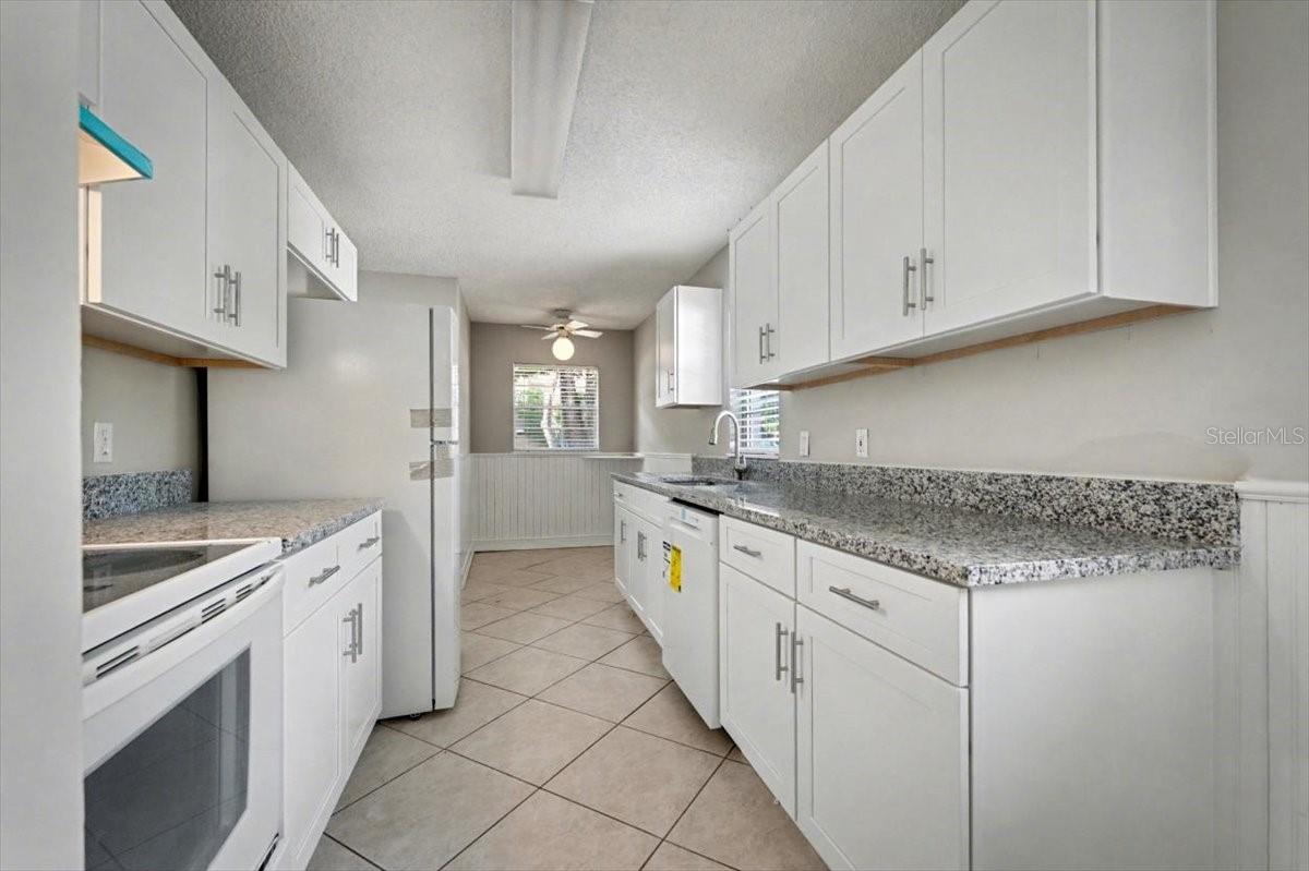 MC NARY RIVER LTS 08 & 08 01/2 ORMOND - Residential