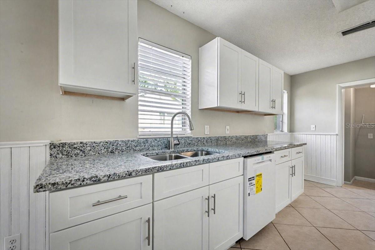 MC NARY RIVER LTS 08 & 08 01/2 ORMOND - Residential