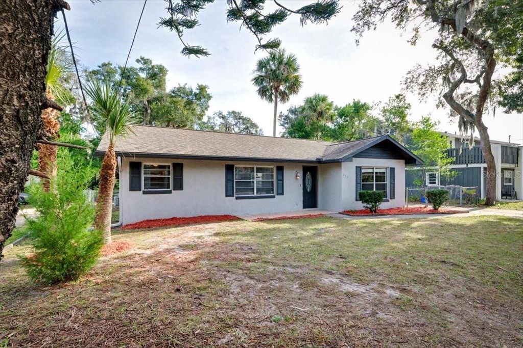Photo of 173 N Ridgewood Avenue, Ormond Beach, FL 32174 (MLS # O6363233)