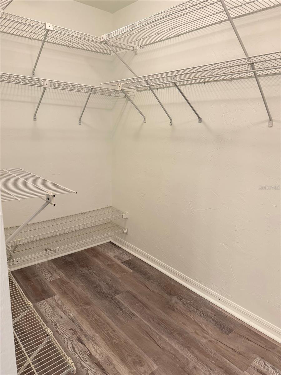 MEADOWBROOK AT GNVL PH IV E-1 REP - Residential Lease