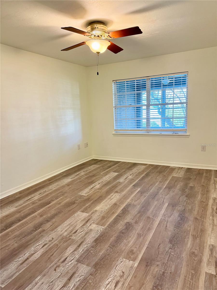 MEADOWBROOK AT GNVL PH IV E-1 REP - Residential Lease