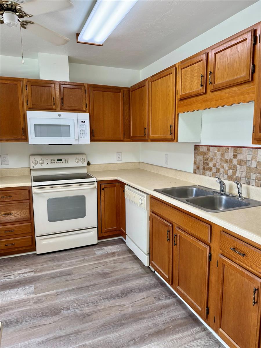 MEADOWBROOK AT GNVL PH IV E-1 REP - Residential Lease