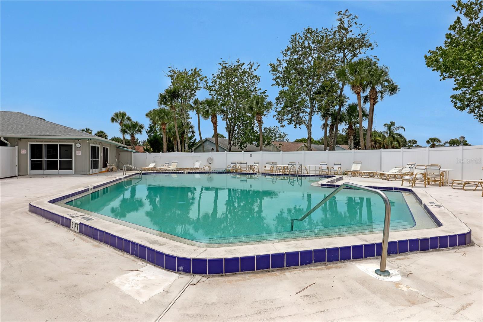 PINE ISLAND PH 02 - Residential