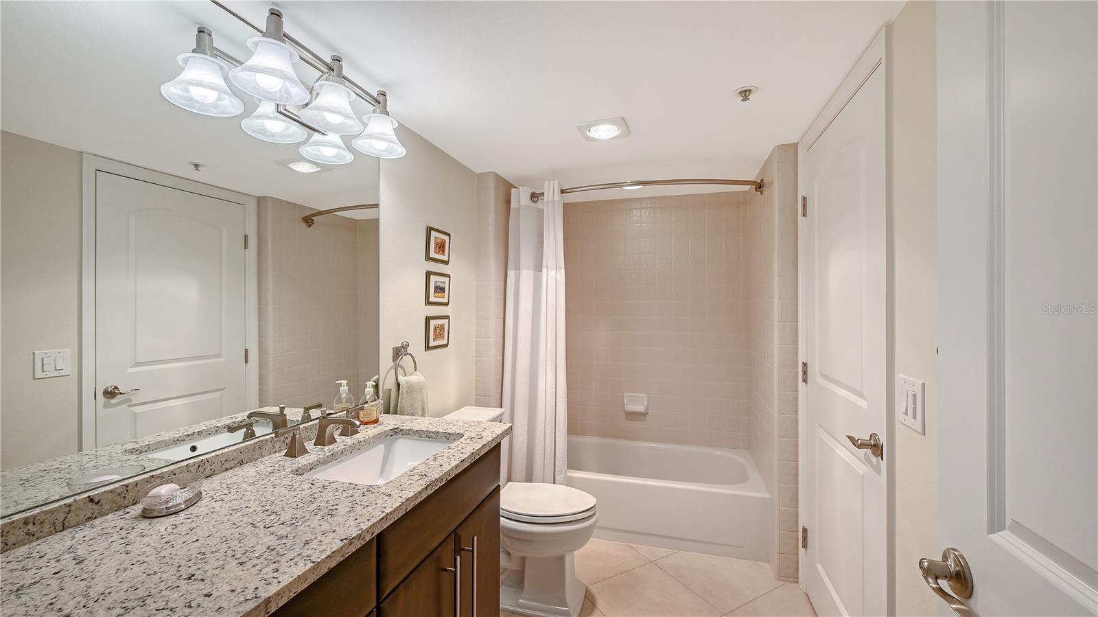 BEACHPLACE I - Residential