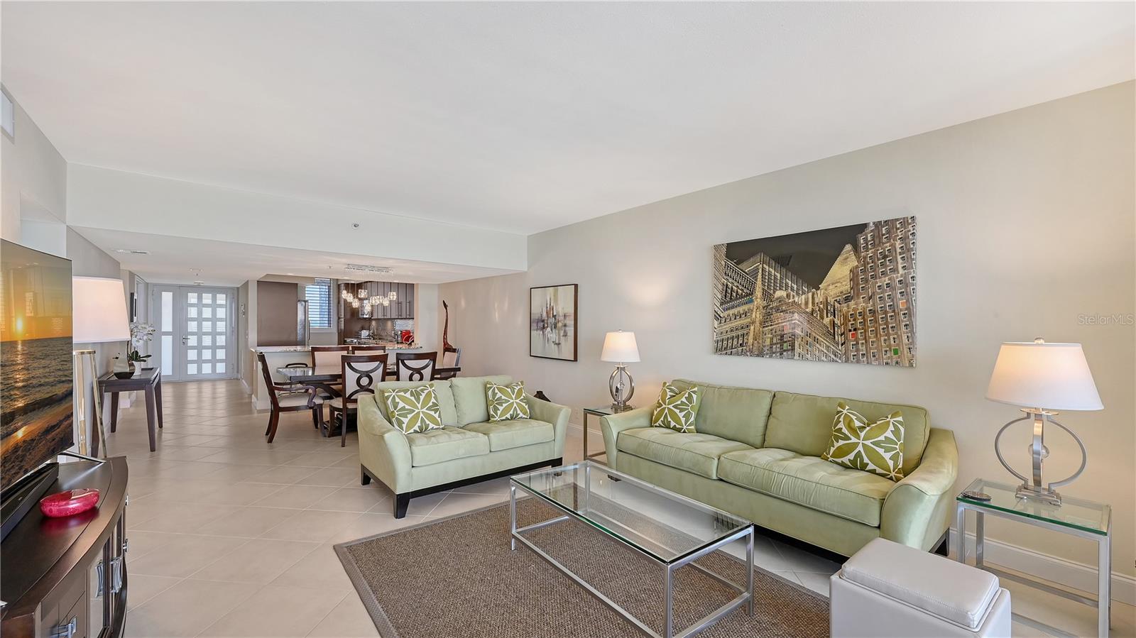 BEACHPLACE I - Residential