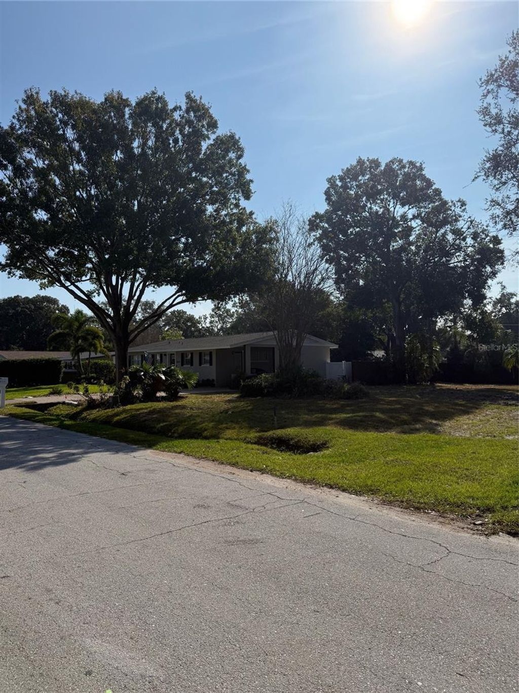 Photo of 4626 W Bay Court Avenue, Tampa, FL 33611 (MLS # TB8451151)