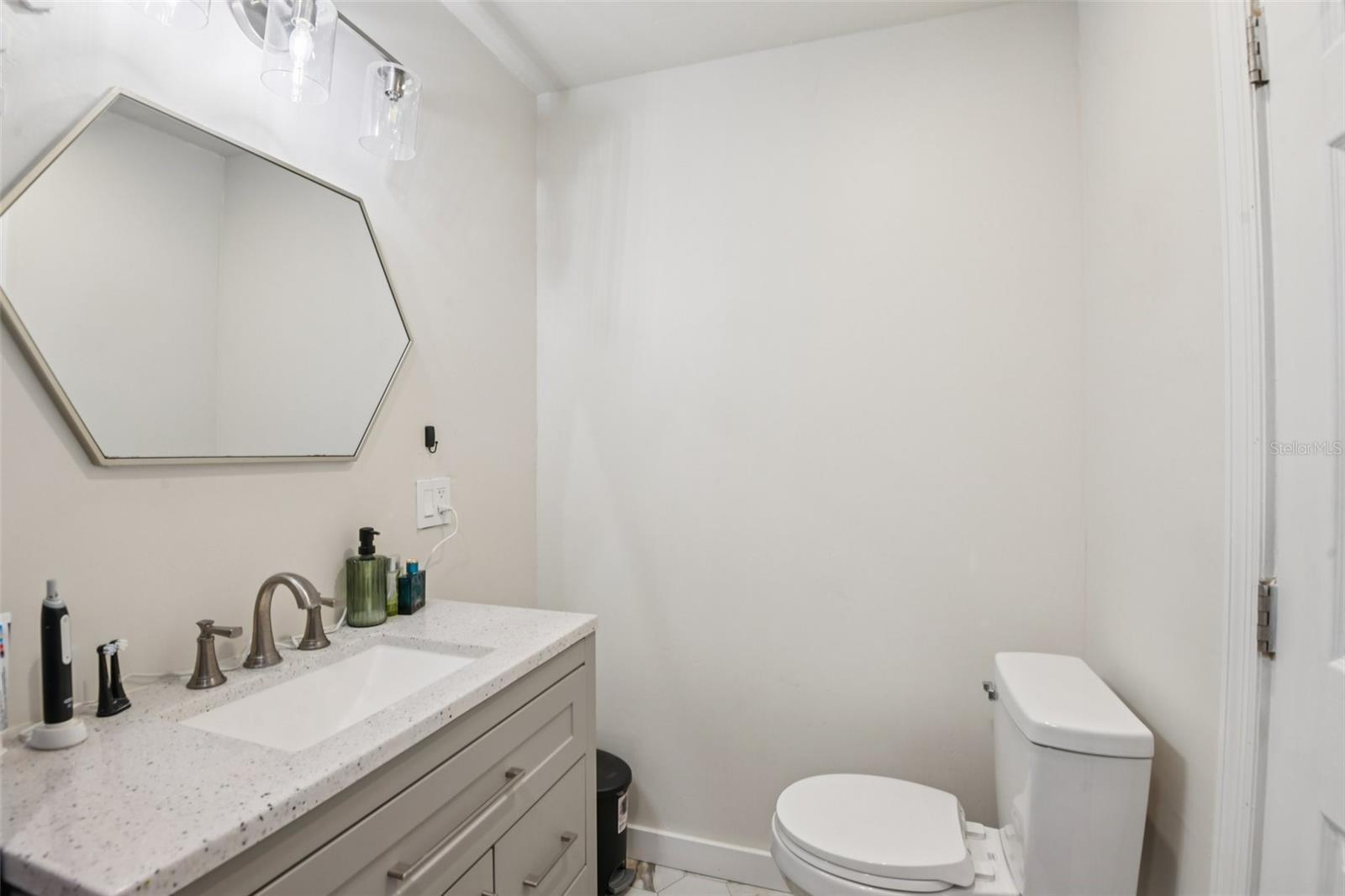 LAKE POINTE AT COUNTRYSIDE - Residential