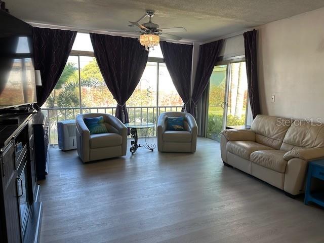 IMPERIAL COVE 3 - Residential