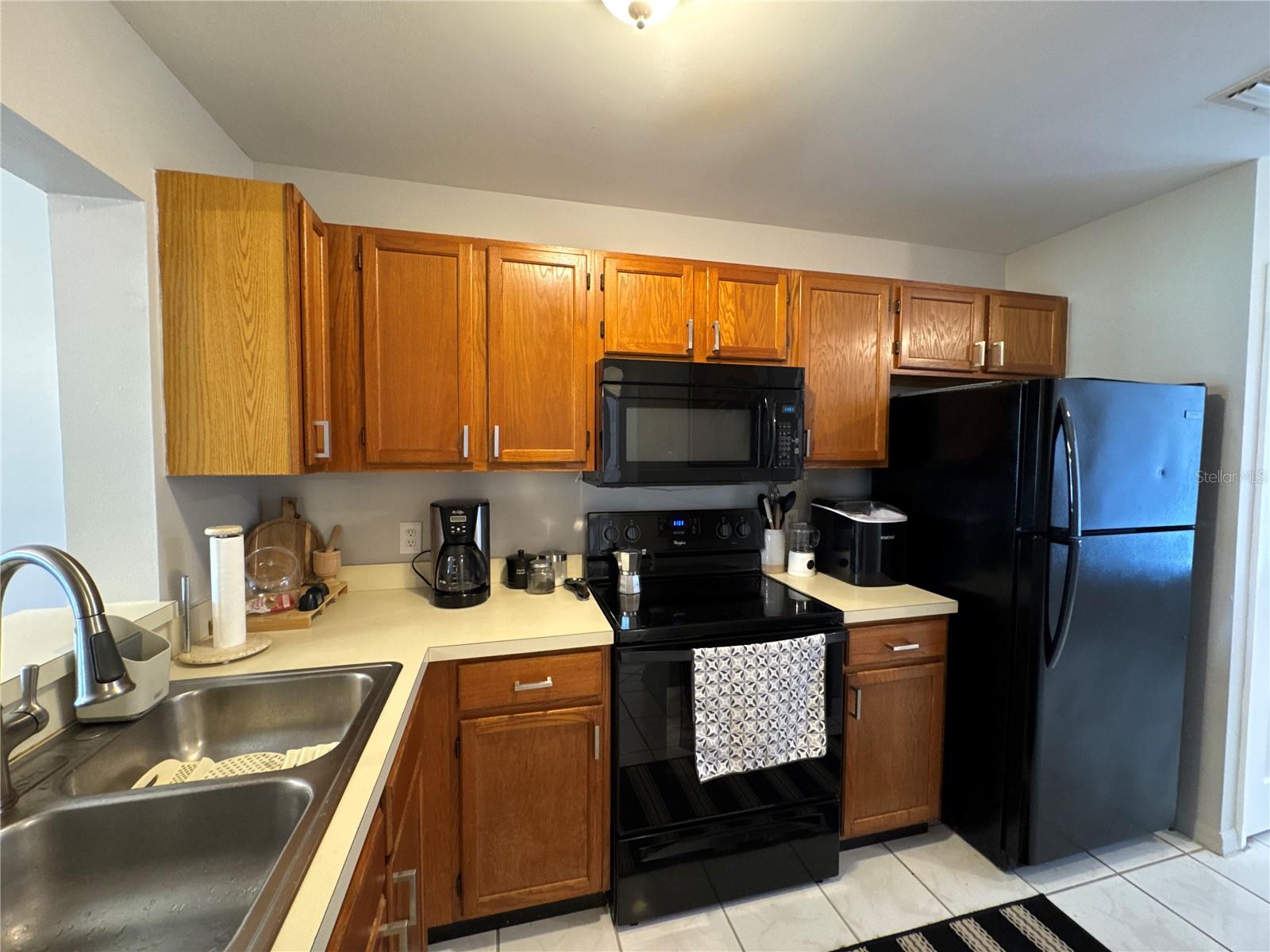 9502 DARIEN AVENUE 9502