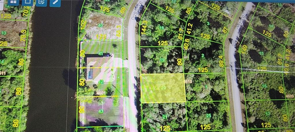 Photo of 10038 Boylston Street, Port Charlotte, FL 33981 (MLS # N6122218)