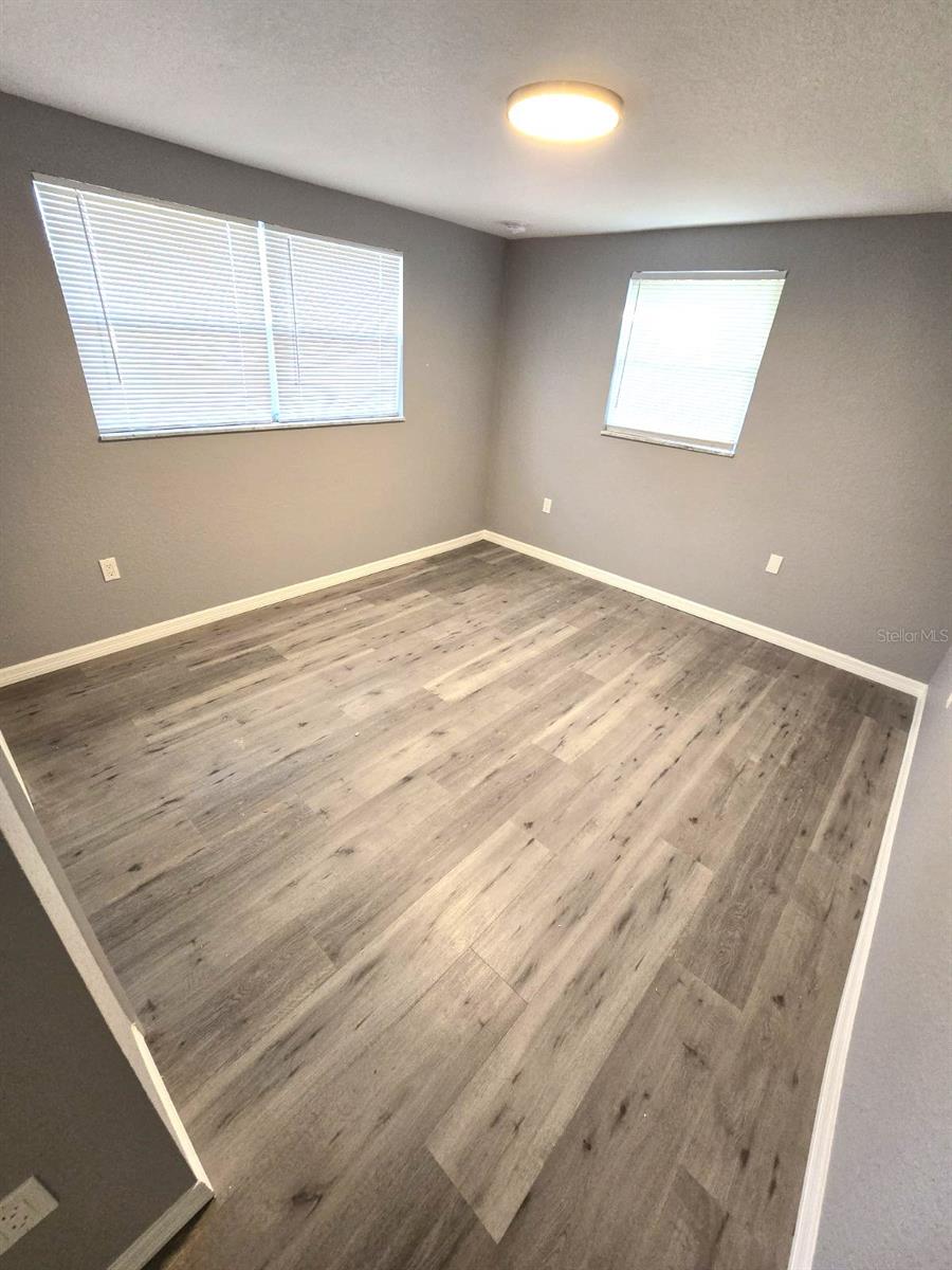 HUDSON BEACH ESTATES - Residential Lease