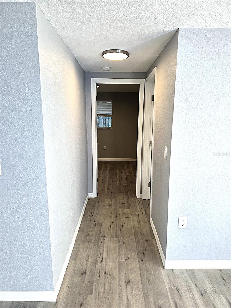 HUDSON BEACH ESTATES - Residential Lease