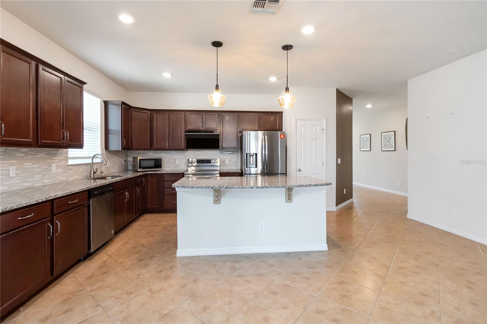 LIVE OAK LAKE PH 1 - Residential