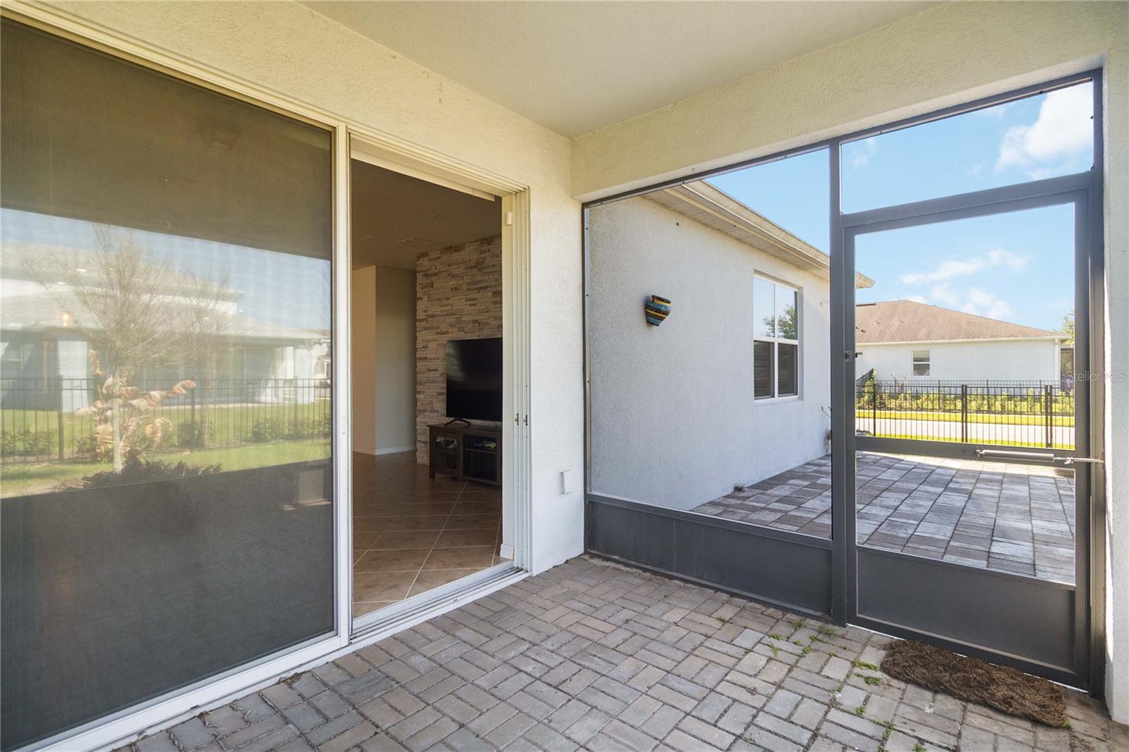 LIVE OAK LAKE PH 1 - Residential