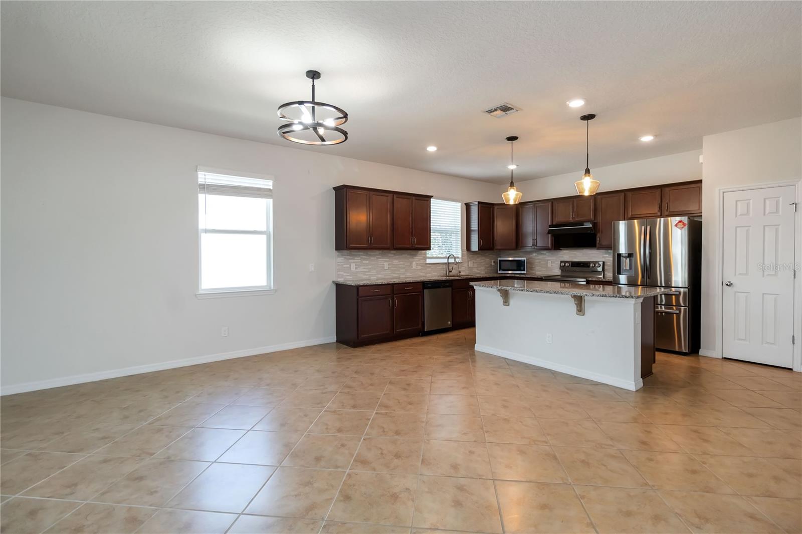 LIVE OAK LAKE PH 1 - Residential