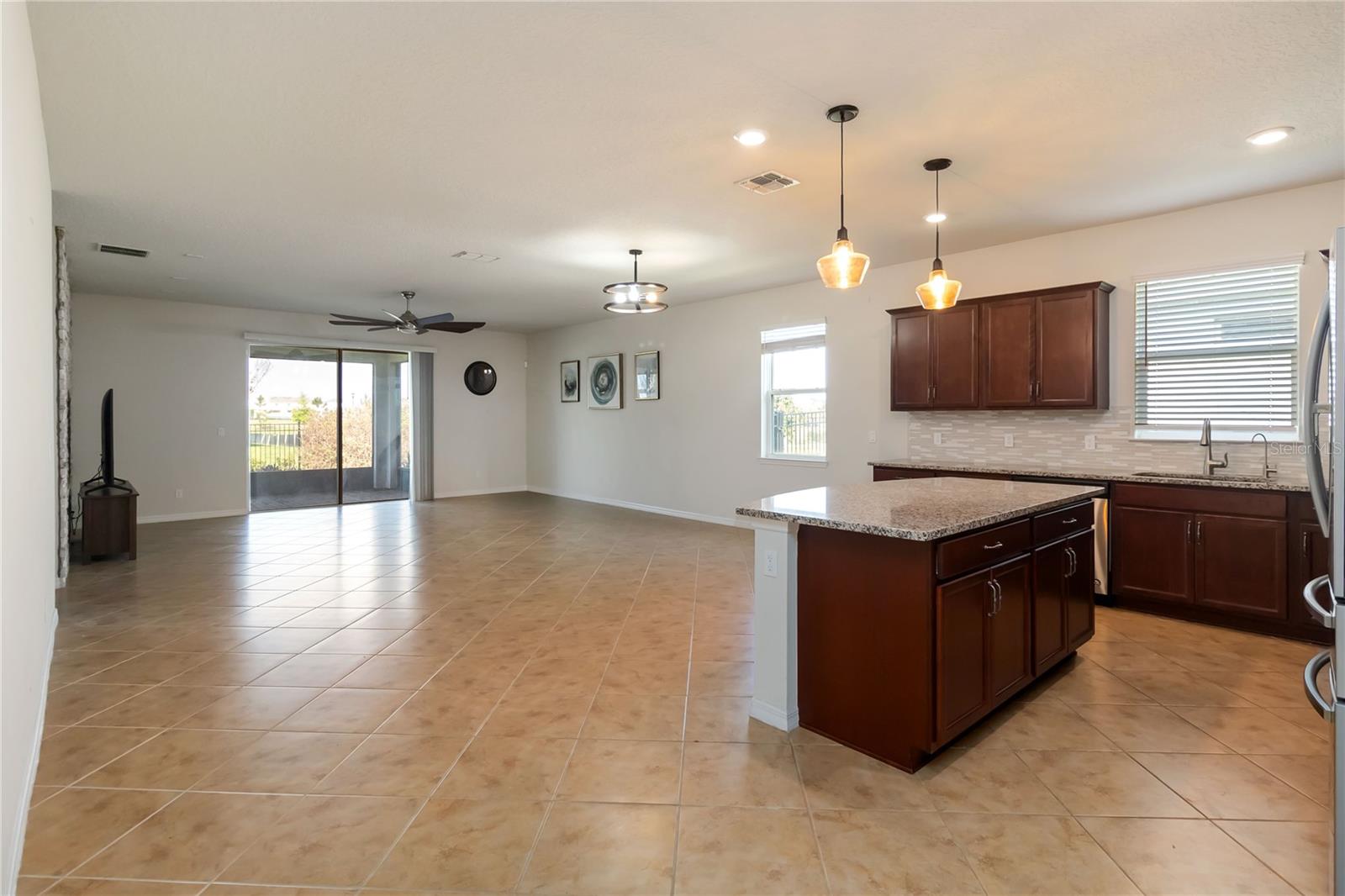 LIVE OAK LAKE PH 1 - Residential