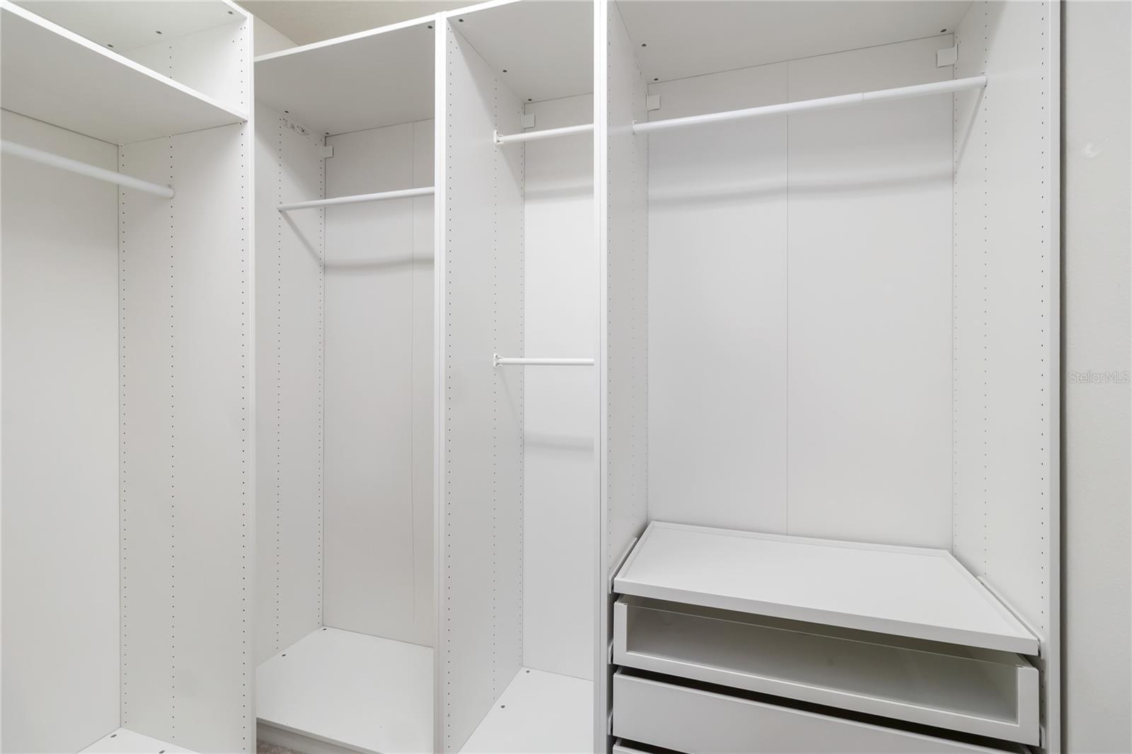 LIVE OAK LAKE PH 1 - Residential