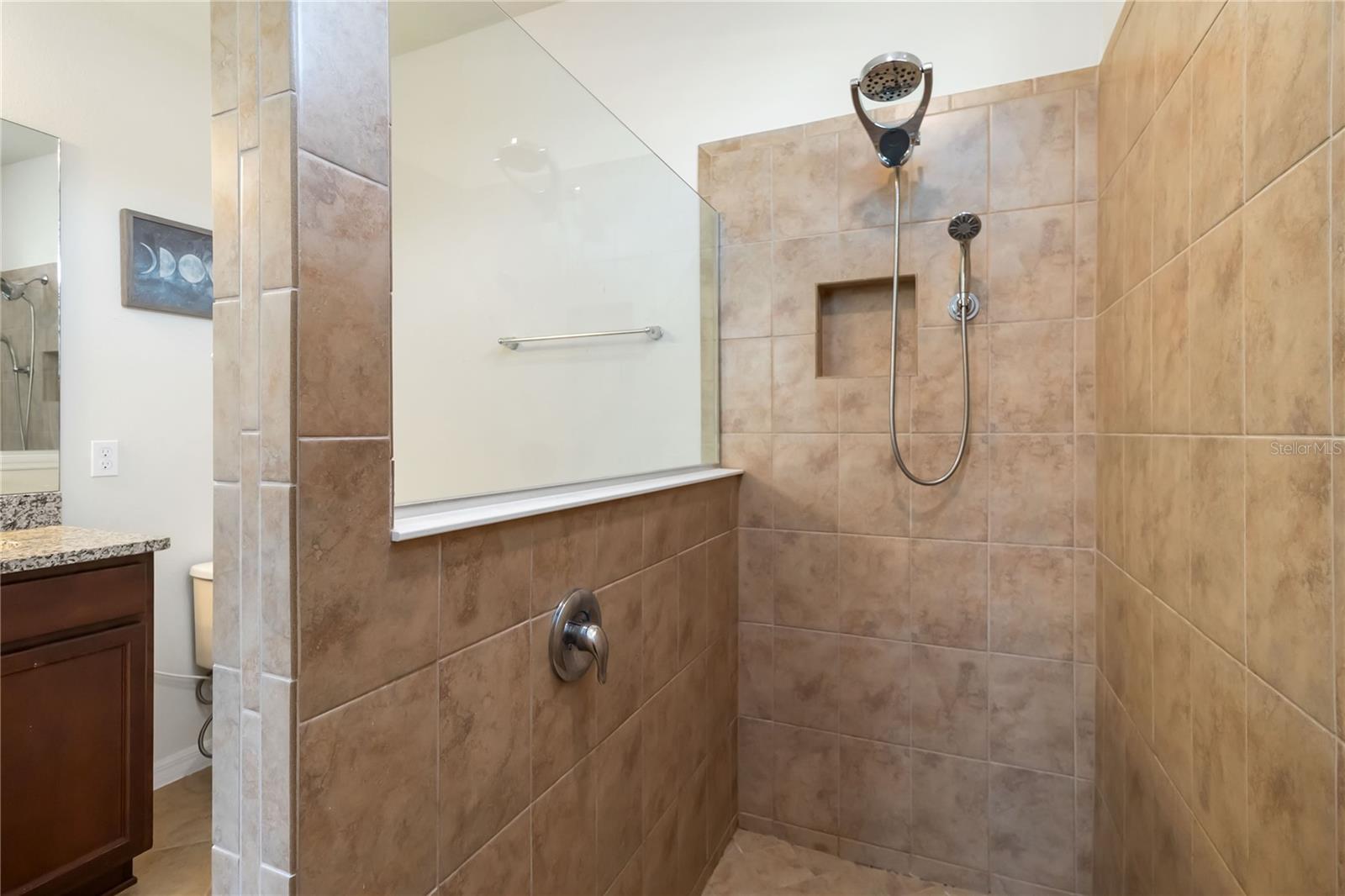 LIVE OAK LAKE PH 1 - Residential