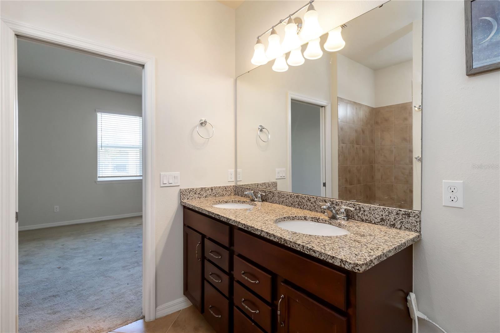 LIVE OAK LAKE PH 1 - Residential