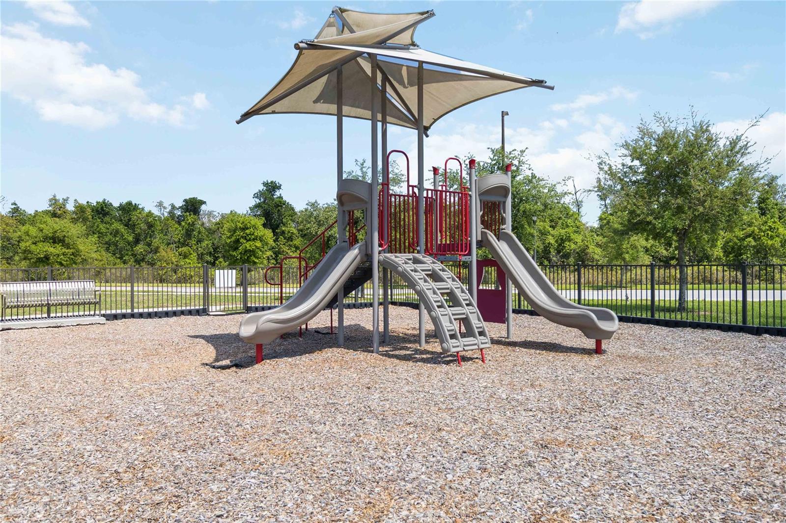 LIVE OAK LAKE PH 1 - Residential