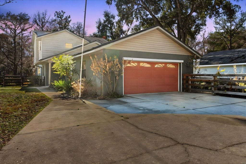 Photo of 28330 Peterson Camp Road, Brooksville, FL 34601 (MLS # TB8470079)