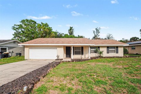 Photo of 196 Durrell Circle, Winter Haven, FL 33884 (MLS # O6393488)