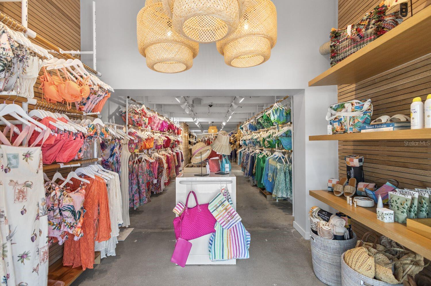 331 JOHN RINGLING BOULEVARD 101