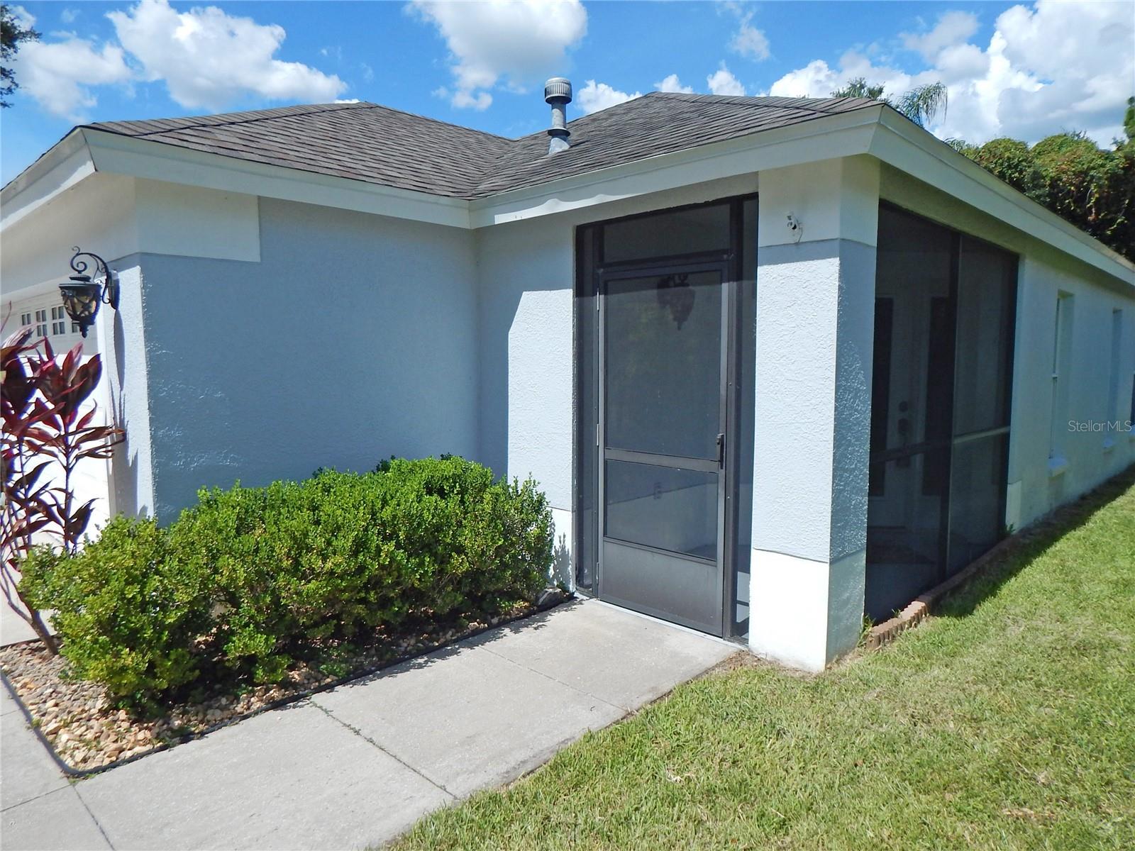 5827 MEADOWPARK PLACE