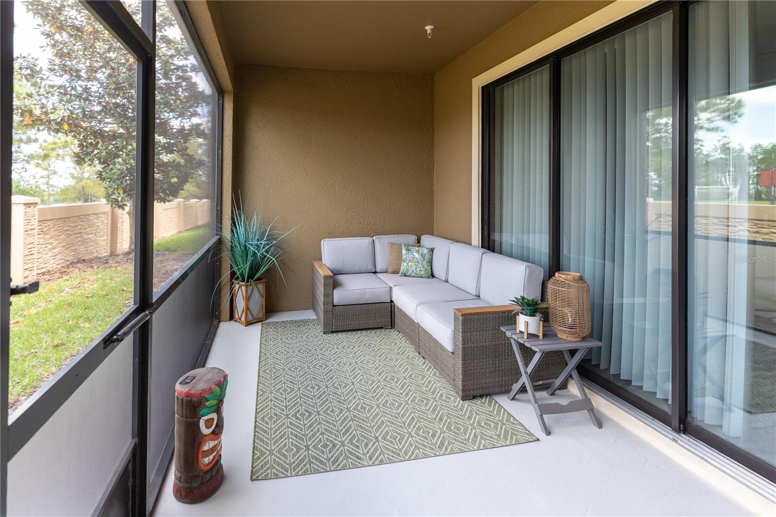 CHAMPIONS CLUB CONDO PH 28 - Residential