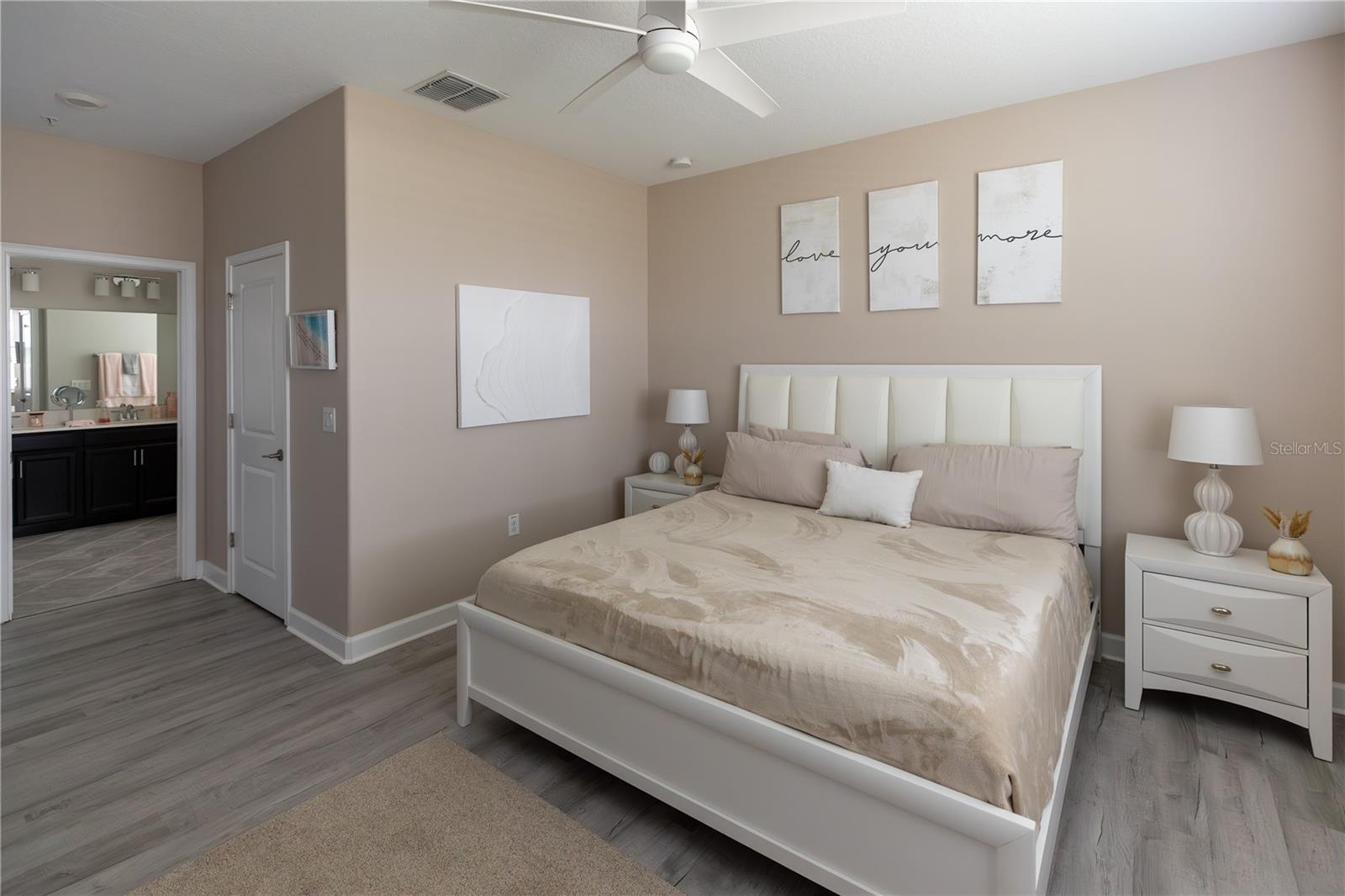 CHAMPIONS CLUB CONDO PH 28 - Residential