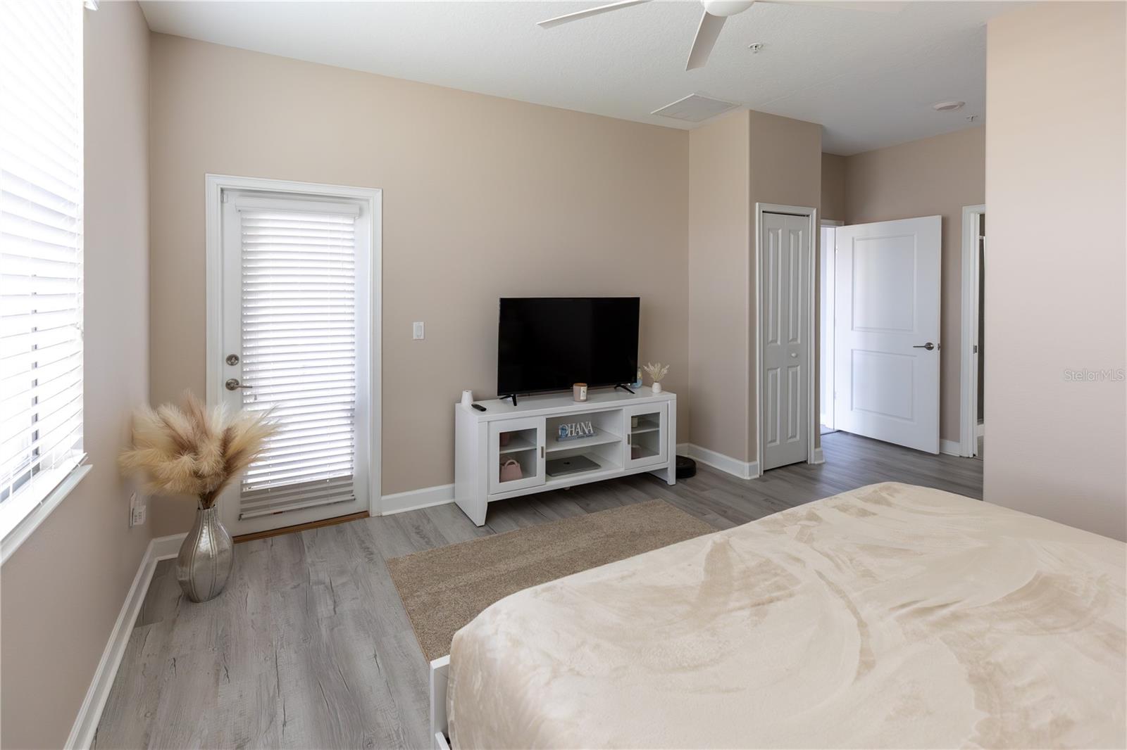 CHAMPIONS CLUB CONDO PH 28 - Residential