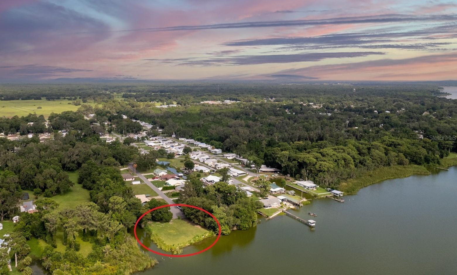 HOLIDAY HAVEN UN 02 - Land