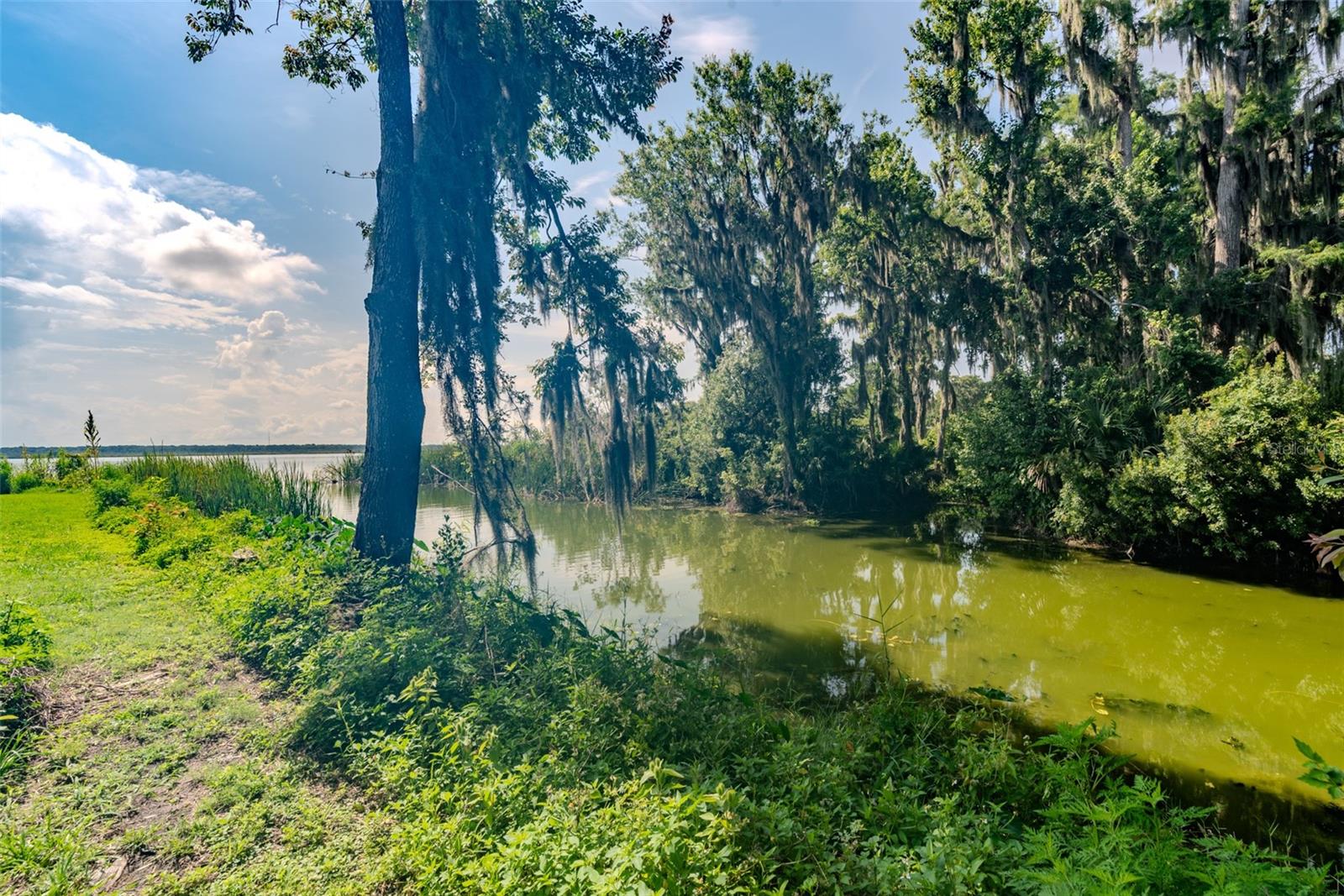 HOLIDAY HAVEN UN 02 - Land