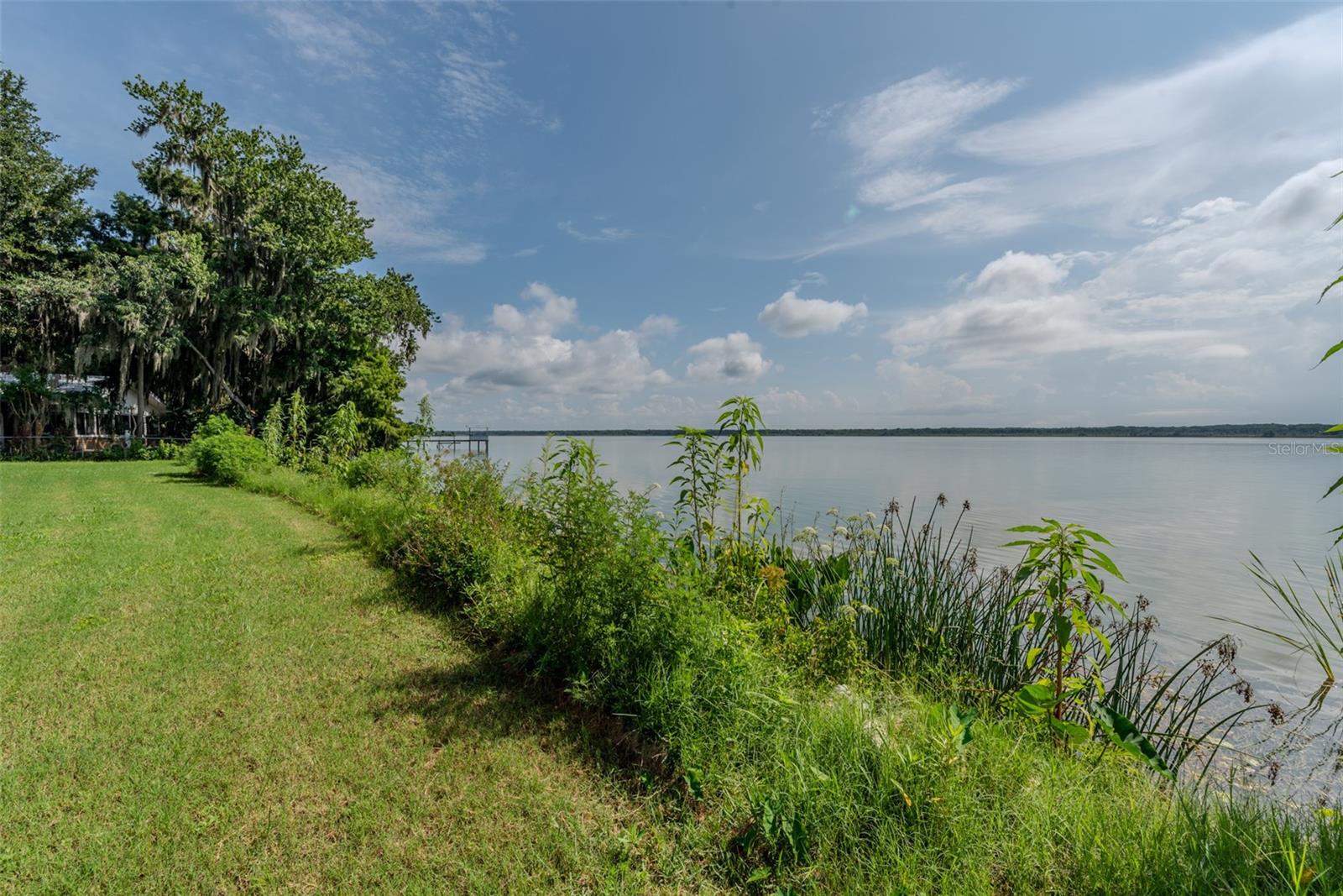 HOLIDAY HAVEN UN 02 - Land