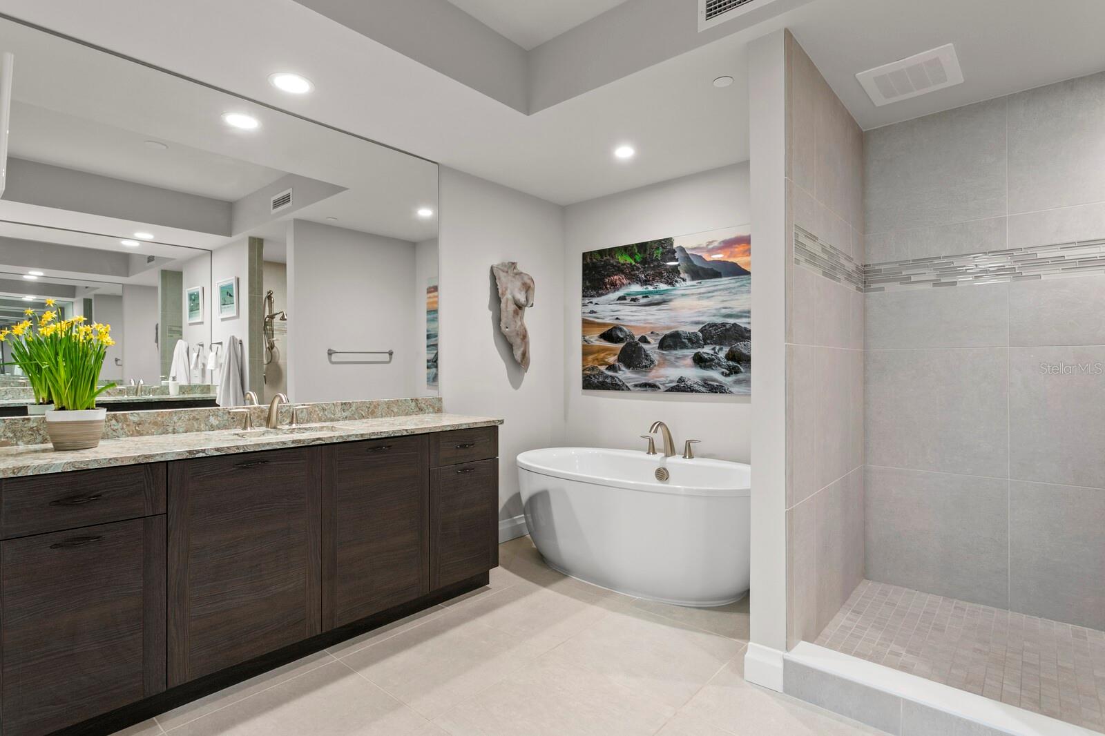 SUNSET POINTE AT COLLANY KEY II CONDO - Residential