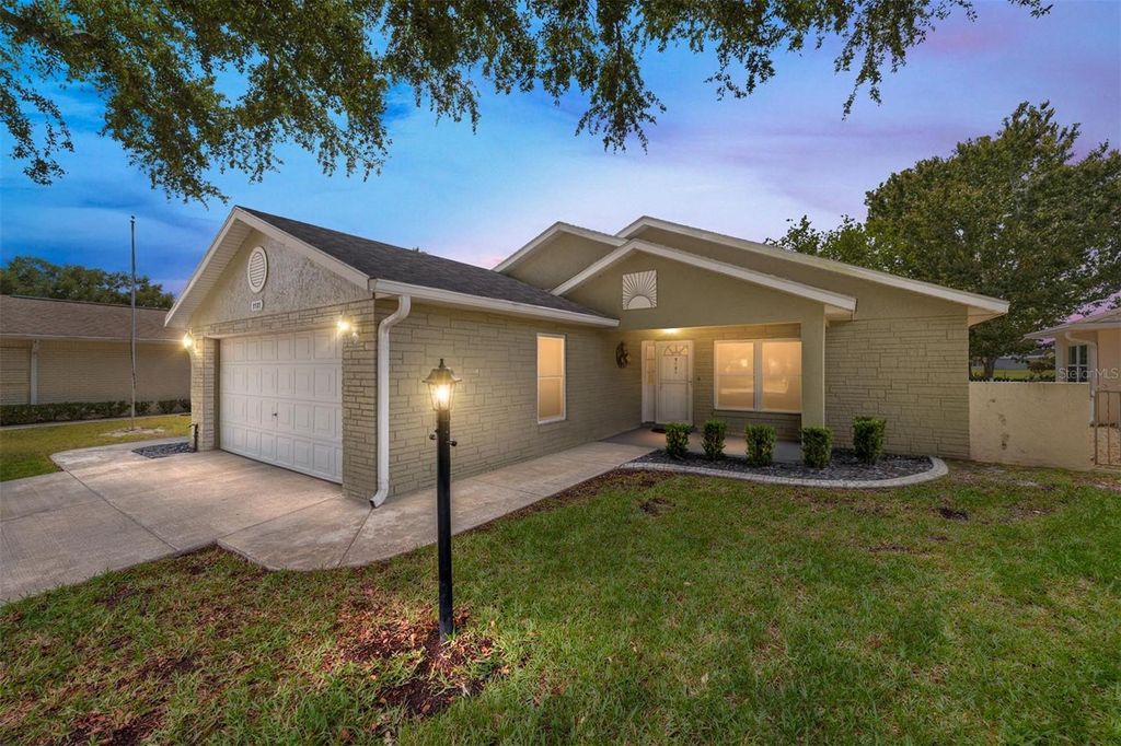 Photo of 9181 SW 91st Circle, Ocala, FL 34481 (MLS # OM724140)