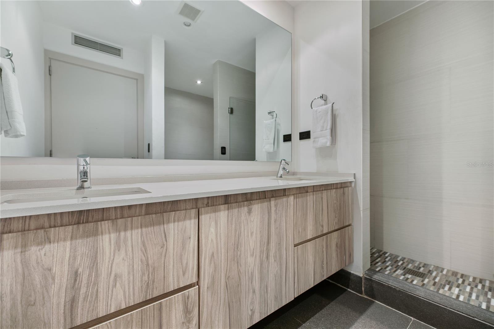 CONDADO - Residential