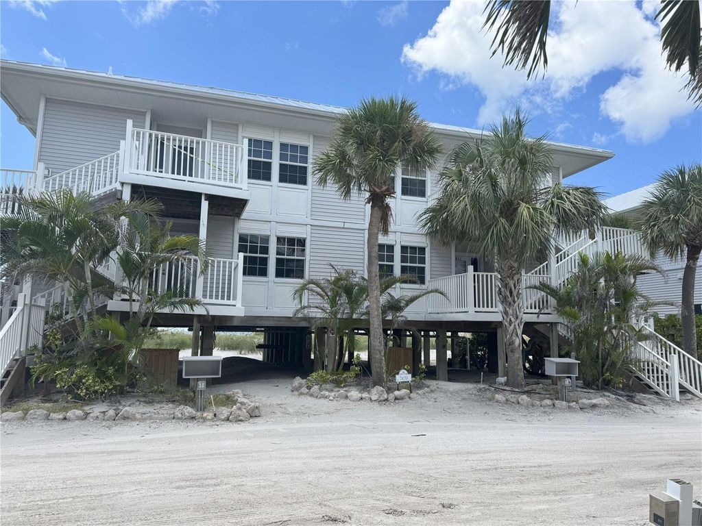 Photo of 7470 Palm Island Drive #2813, Placida, FL 33946 (MLS # D6142019)