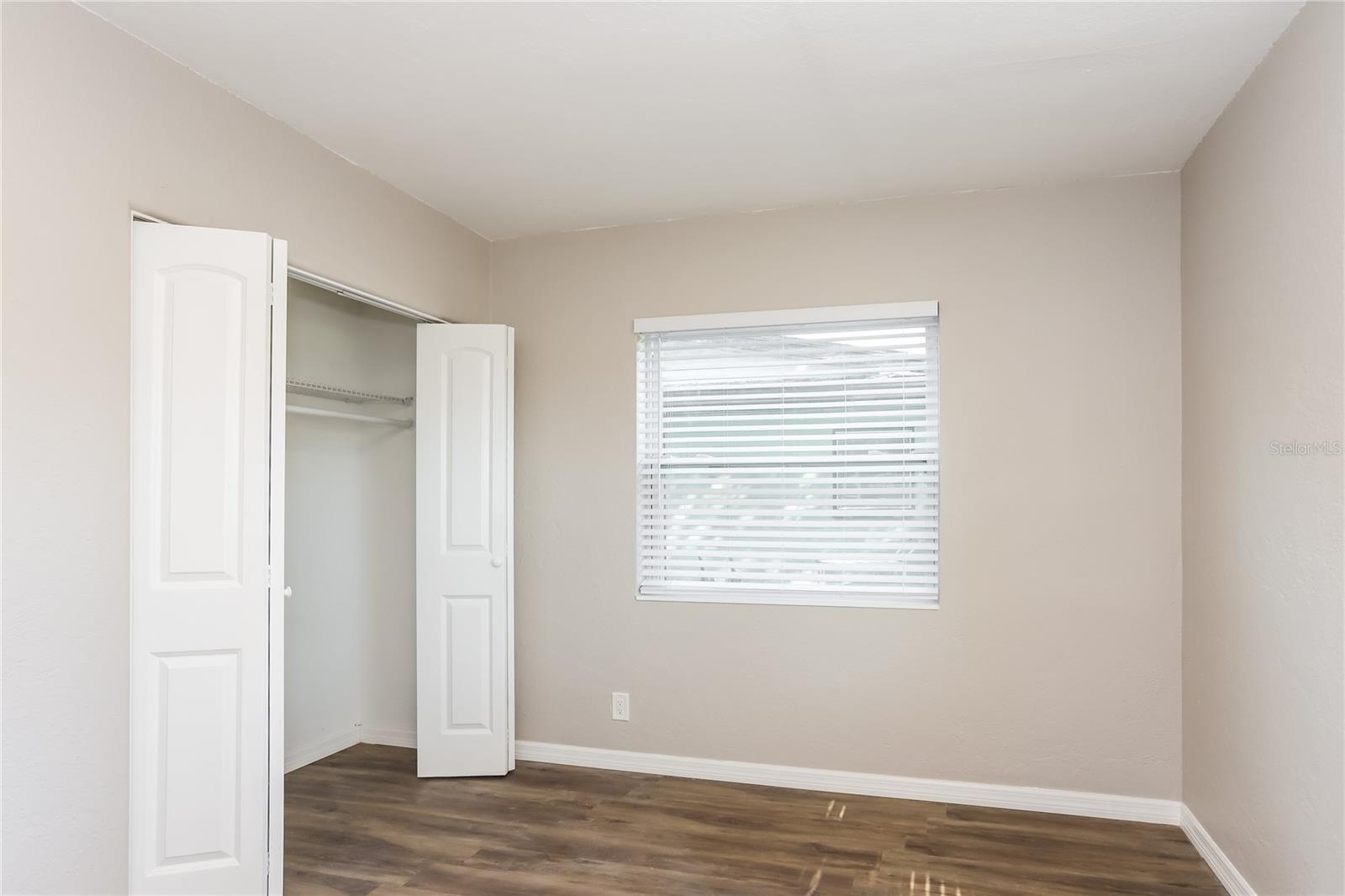 LAKEWOOD ESTATES SEC B - Residential Lease