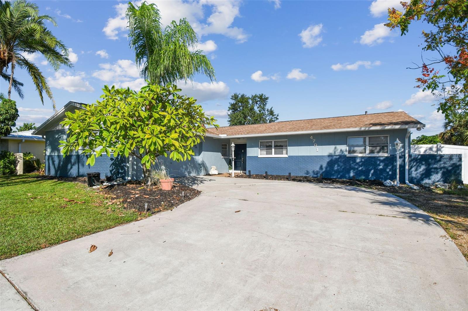 BAY CREST PARK UNIT 21 - Residential