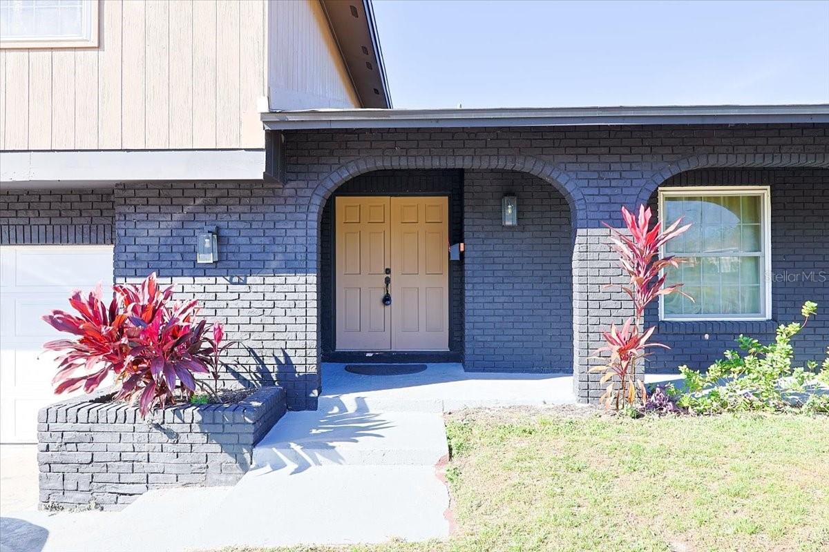 2244 MENOMONEE COURT