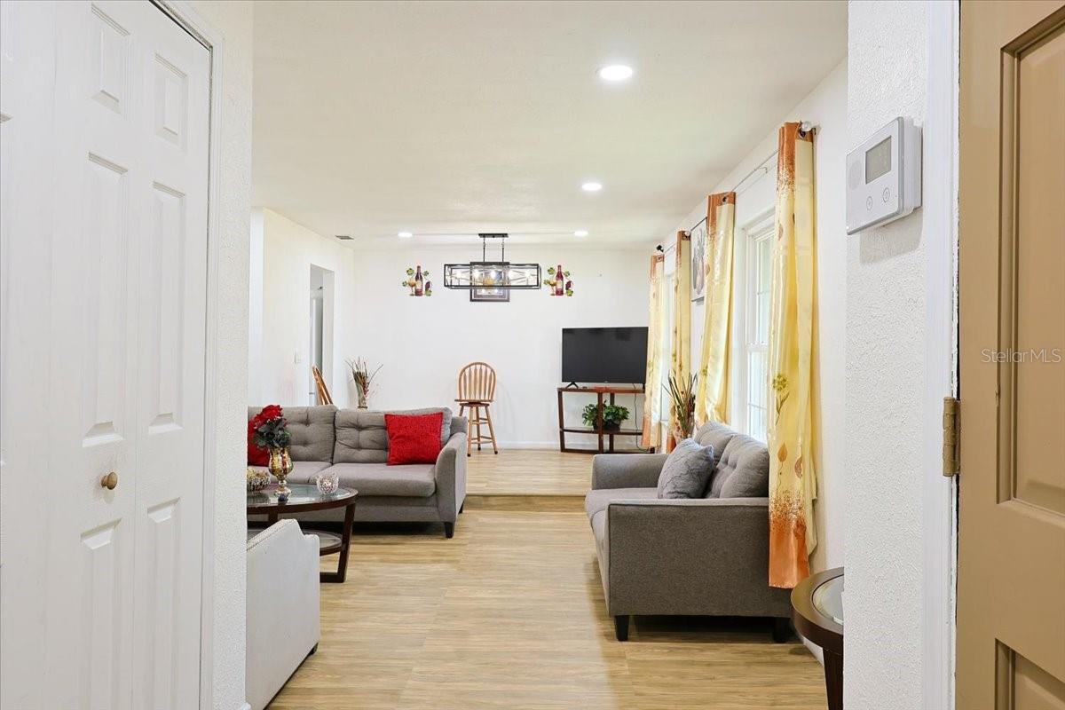 2244 MENOMONEE COURT